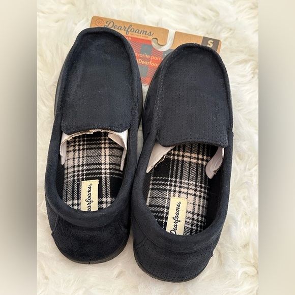 Dearfoams Memory Foam Slippers - Picture 2 of 5